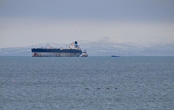 Нафтогазові доходи Росії рухнули до мінімуму 2020 року