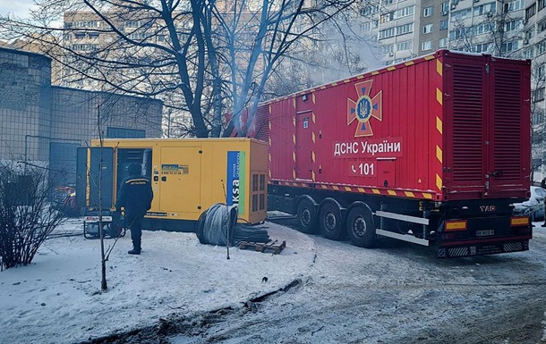 В Киеве подключили десятки генераторов к домам
