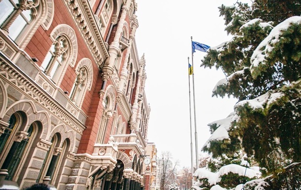 Долар оновив історичний рекорд в Україні