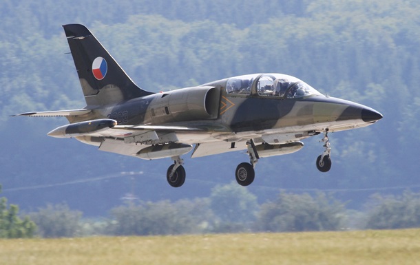 Чехия готова дать Киеву самолеты для борьбы с БПЛА