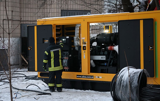 Стало известно, сколько средств собрали поляки на генераторы для Киева