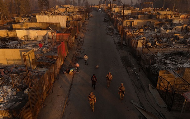 Лесные пожары в Чили вызвали массовую эвакуацию