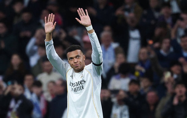 Нападающий Реала сравнялся с Роналду по клубному показателю