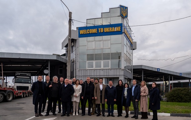 Украина и Румыния планируют построить скоростную дорогу