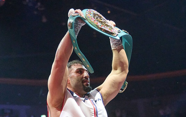 Усик приглашен в Германию на бой с немецким боксером
