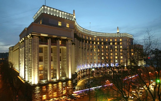 Правительство уволило пятерых заместителей главы Минобороны