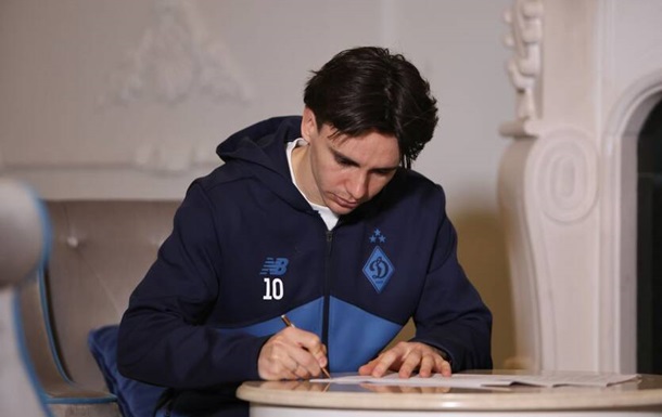 Шапаренко остается с Динамо, подписав контракт до 2030 года