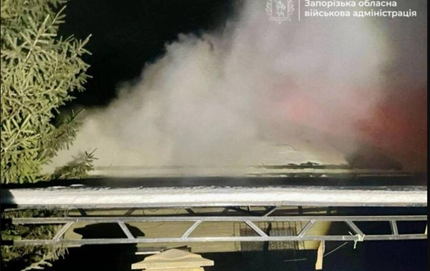 Росіяни вдруге за ніч атакували Запоріжжя: пошкоджені будинки