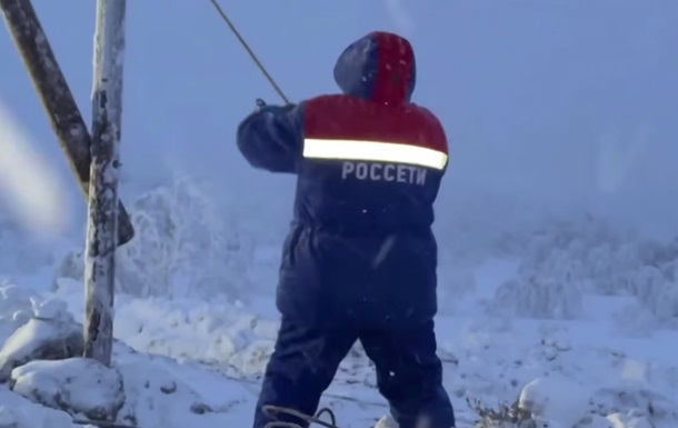 Блэкаут в РФ: в Мурманске установили деревянные ЛЭП