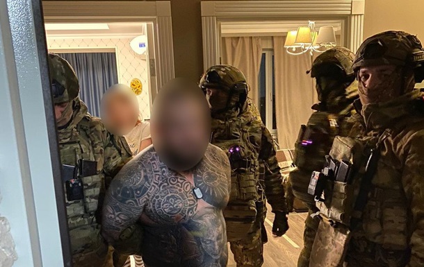 Продавали опасный наркотик: раскрыта семейная преступная организация