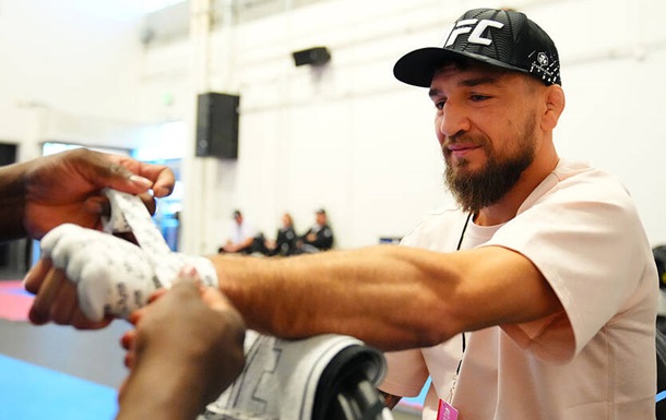 Амосов поділився деталями підготовки разом з Усиком