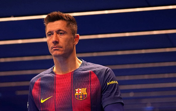 Левандовски сравнялся с Месси и сократил отставание от Роналду