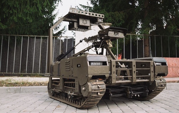 Наземний дрон взяв у полон трьох росіян