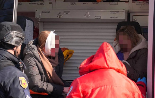 Россияне нанесли удар по роддому в Запорожье