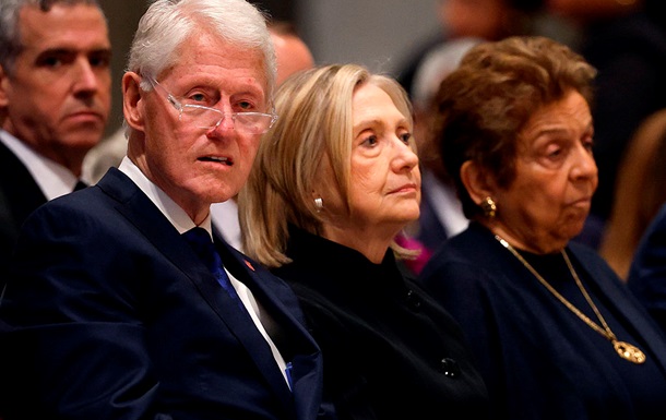 Клинтоны согласились дать показания по делу Эпштейна
