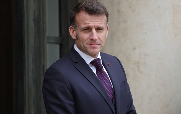 Макрон заявил о подготовке к диалогу с Кремлем