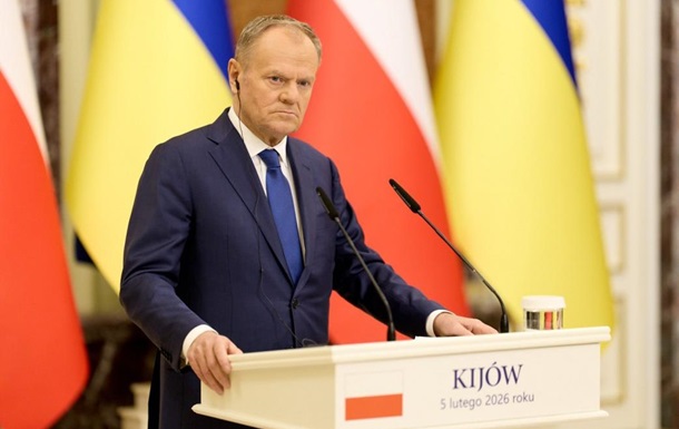 Туск розповів про нові пакети зброї для України