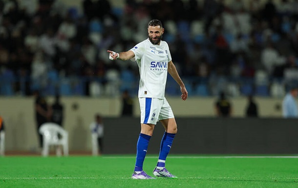 Команда, куда перешел Бензема, победила с его тремя мячами