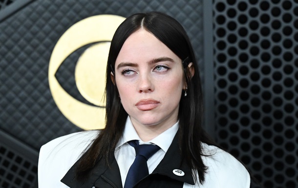 Республіканський сенатор вимагає забрати у Біллі Айліш Ґреммі