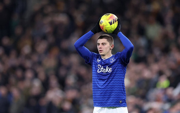 Миколенко компенсує відсутність у попередньому турі АПЛ набором форми