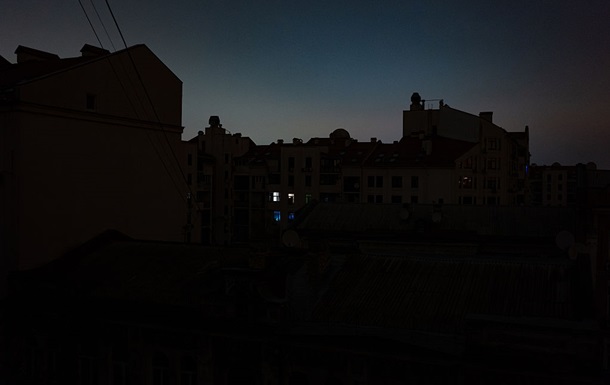 В некоторых регионах ввели экстренные отключения