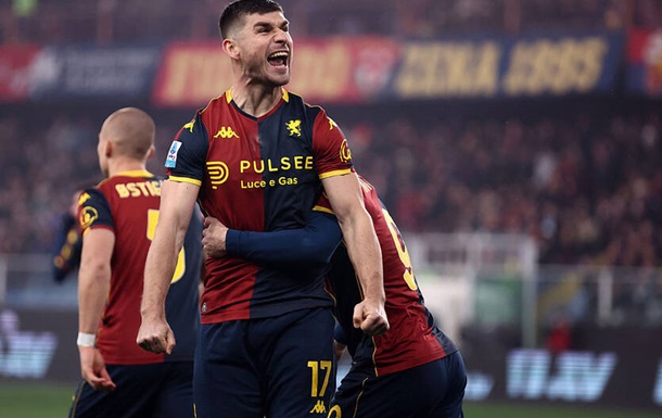 Малиновский пробил пенальти в ноги голкиперу, который ушел в падении набок