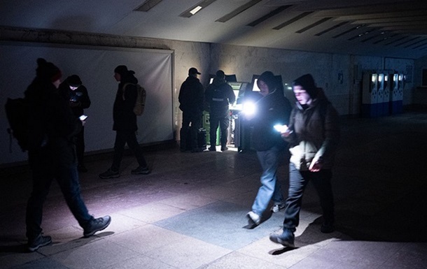 Ситуація в Києві: світло - по дві години на добу