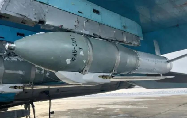 Росія представила модернізовану плануючу бомбу УМПБ-5