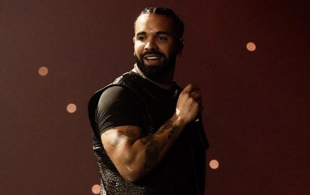 Дрейк проиграл 1 миллион на Супербоуле