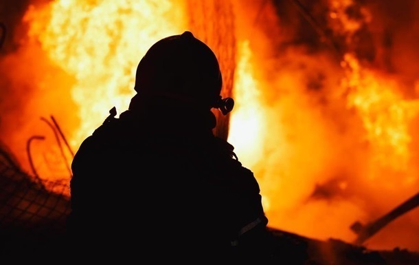 Росіяни обстріляли Дніпро, спалахнула пожежа 