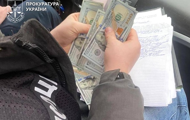 На Черкащине заместитель мера попался на взятке в $5 тысяч