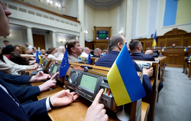 Выборы и референдум в Украине: СМИ узнали детали