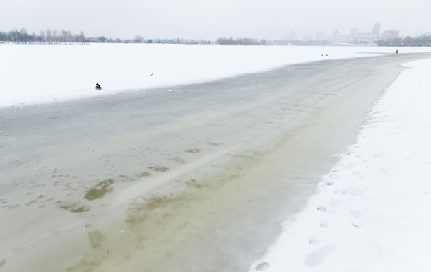 Из-за потепления киевлянам советуют избегать водоемов