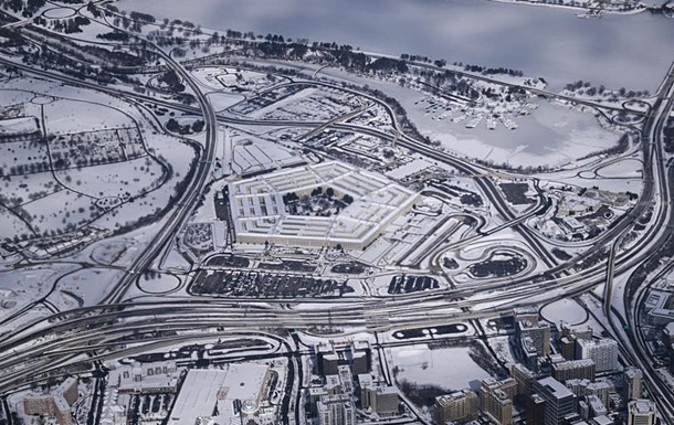 Пентагон требует от разработчиков создать ИИ без  моральных  ограничений