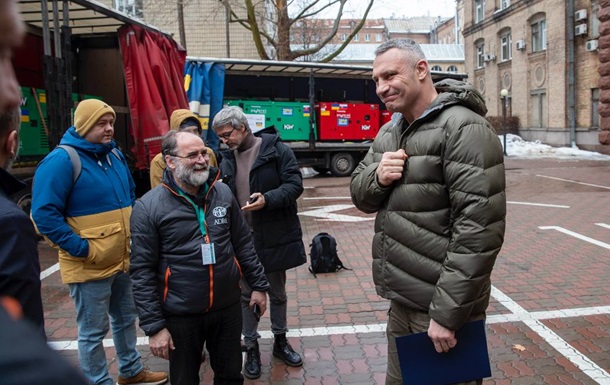 Первая партия гумпомощи из Словакии поступила в Киев