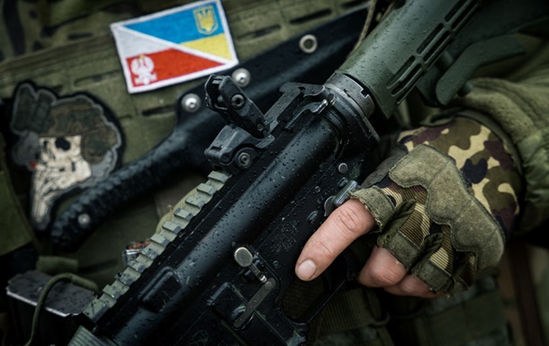 Поляков, которые воюют за Украину, освободили от уголовного наказания