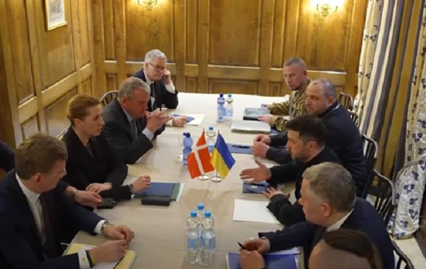 Зеленский рассказал о встрече с премьер-министром Дании