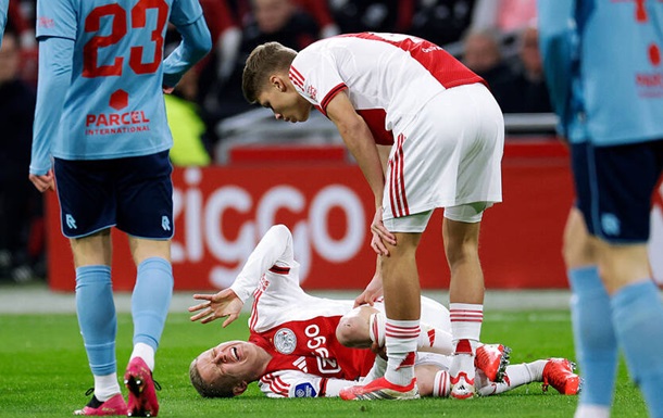 Наставник Аякса прокомментировал состояние Зинченко