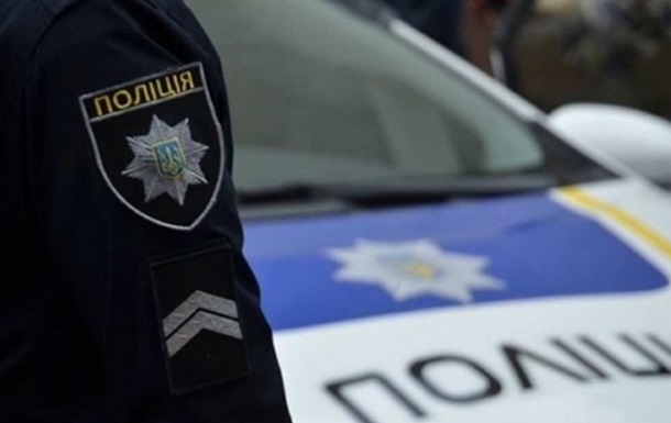 На Хмельниччині чоловік вісім років ґвалтував дочку співмешканки