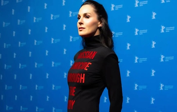 Єфросиніна вразила червону доріжку Берлінале сильним перформансом