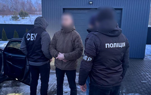 На Волині двоє посадовців ТЦК за хабарі  вирішували питання  мобілізації