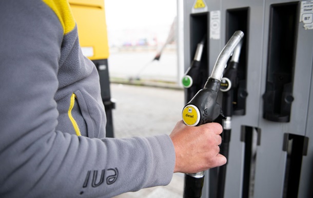 Диверсії в Польщі та погрози Угорщини: чи загрожує Україні дефіцит пального