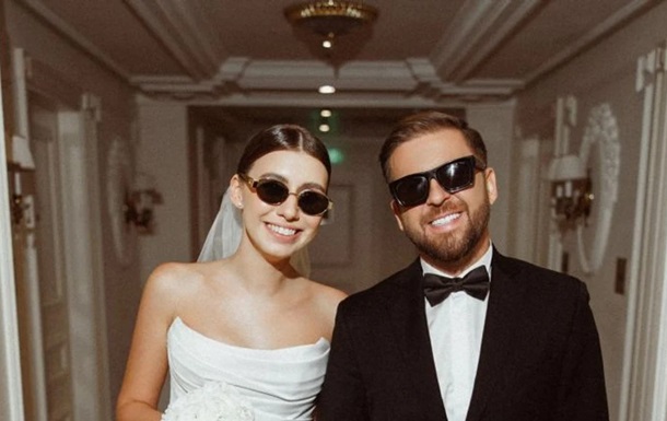 Дружина Сергія Танчинця вперше показала обручки після таємного весілля