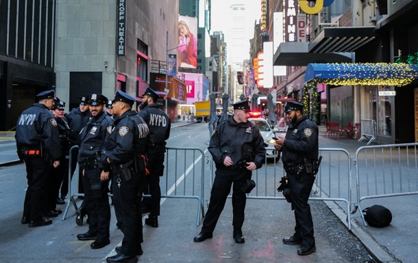 В Нью-Йорке мужчина-модель ограбил бутик на миллион долларов