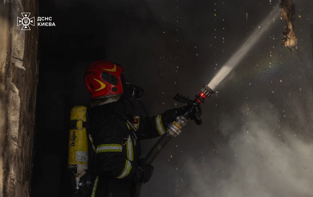 В результате атаки РФ разрушены жилые дома на Софиевской Борщаговке