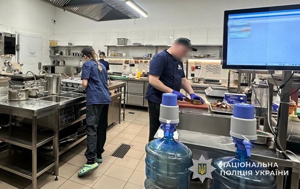 В детском центре Львова отравились более 20 человек