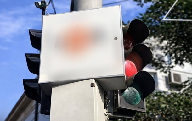 В Одессе встрыли переплату 21 млн за питание для светофоров