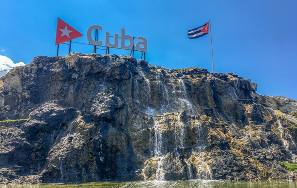 Катер под флагом США ворвался в воды Кубы: есть погибшие