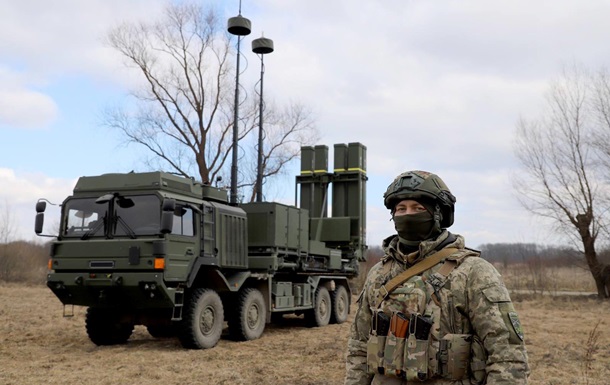 ПВО сбила более 400 российских ракет и дронов