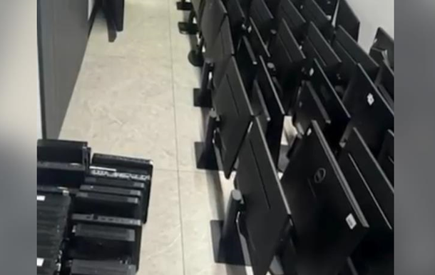 На Днепропетровщине раскрыты масштабные мошеннические колл-центры